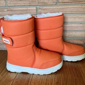 London Fog Orange Moon Boots Size 9 Traveler Winter White Fur